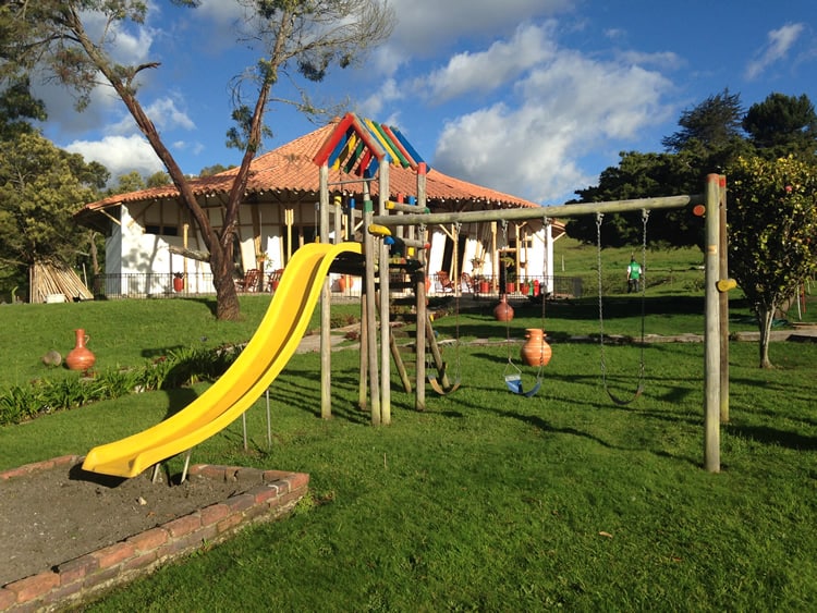 parque-infantil-de-madera-centro-de-eventos-el-sol