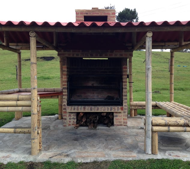 zona-de-bbq-estufa-de-lena-centro-de-eventos-el-sol